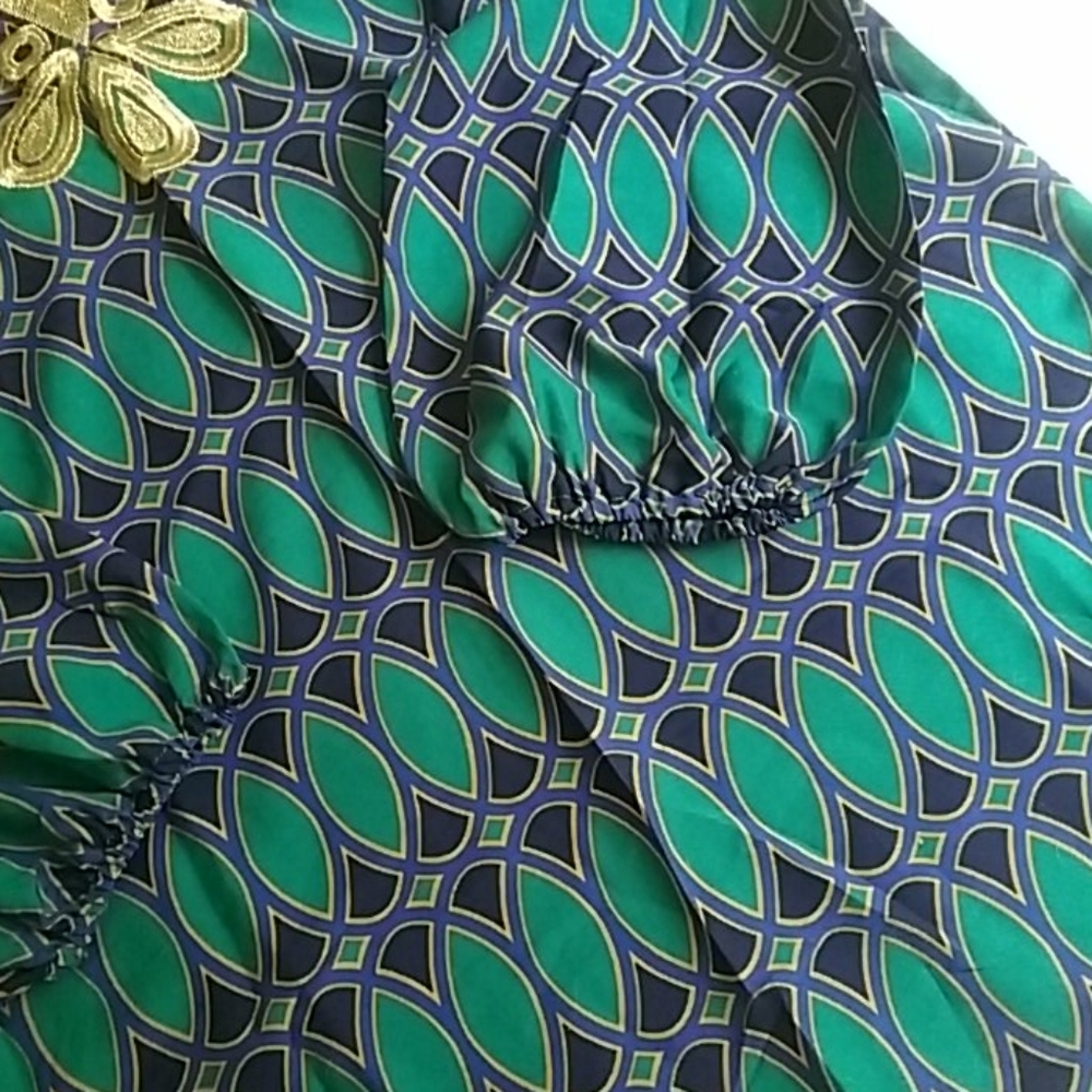 pretty tunic - Picture 3 of 3